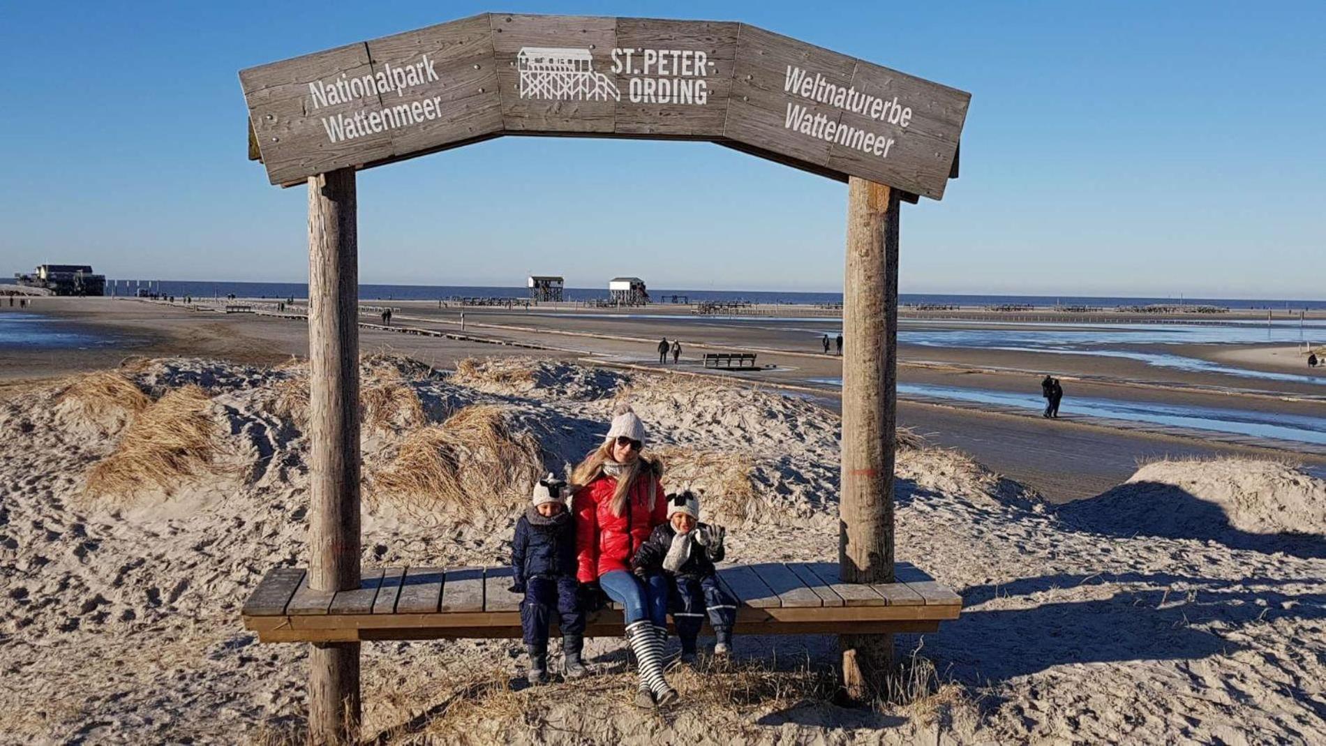 Haushaelfte-Poppenspaeler Sankt Peter-Ording Kültér fotó